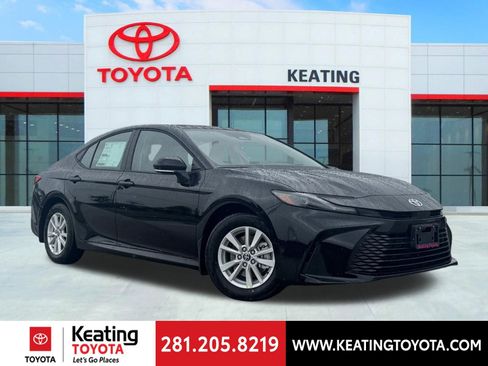 New 2026 Toyota Camry LE FWD image 1