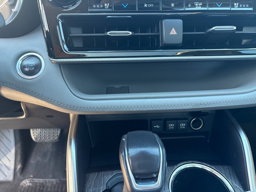 Used 2020 Toyota Highlander Platinum AWD/4WD image 17