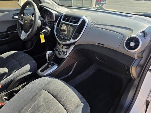 Used 2019 Chevrolet Sonic LT FWD image 18