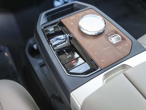 Certified 2023 BMW iX xDrive50 w/ Premium Package image 17