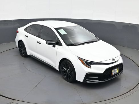 Used 2022 Toyota Corolla SE FWD image 15