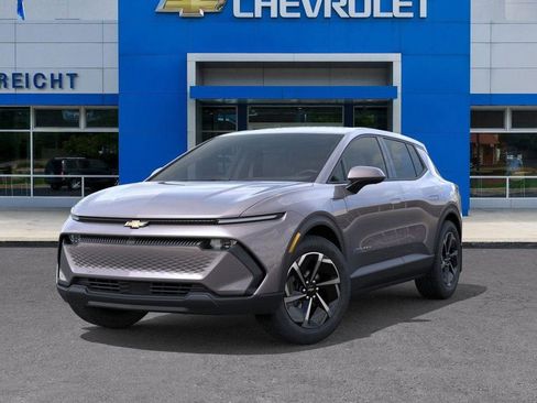 New 2026 Chevrolet Equinox EV LT image 6