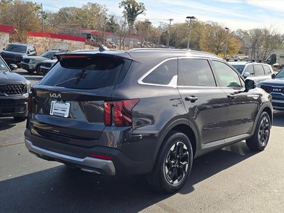 New 2026 Kia Sorento S w/ S Panoramic Sunroof Package