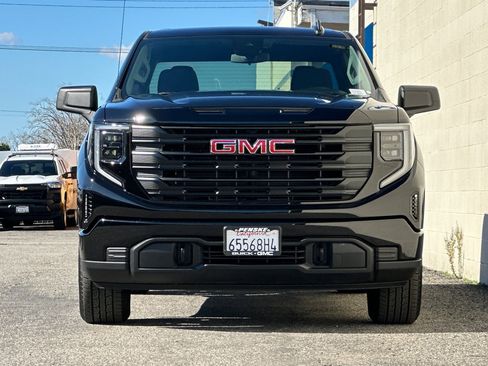Used 2026 GMC Sierra 1500 Pro w/ Graphite Edition image 9