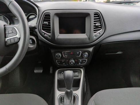 Used 2018 Jeep Compass Sport w/ Tech Group image 28