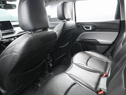 Used 2022 Jeep Compass Latitude w/ Sun and Sound Group image 28