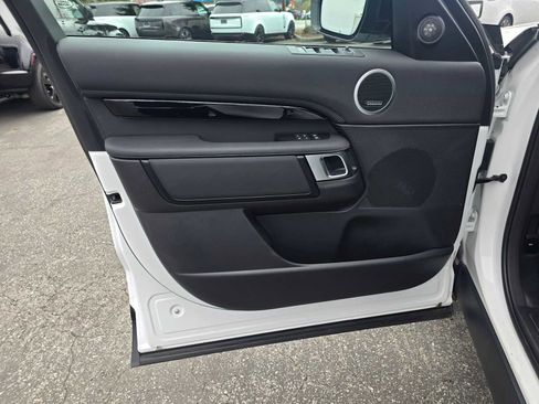 Certified 2024 Land Rover Discovery S AWD/4WD image 23