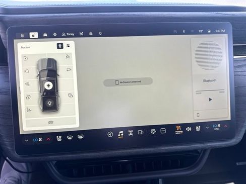 Used 2022 Rivian R1T Adventure AWD/4WD image 24