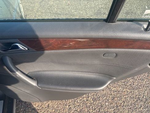 Used 2004 Mercedes-Benz C 320 4MATIC Sedan image 6