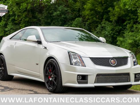 Used 2015 Cadillac CTS V RWD image 1