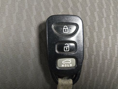 Used 2016 Hyundai Elantra SE FWD image 32