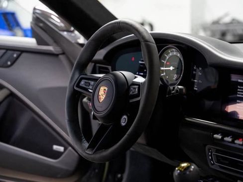 Used 2022 Porsche 911 GT3 RWD image 18