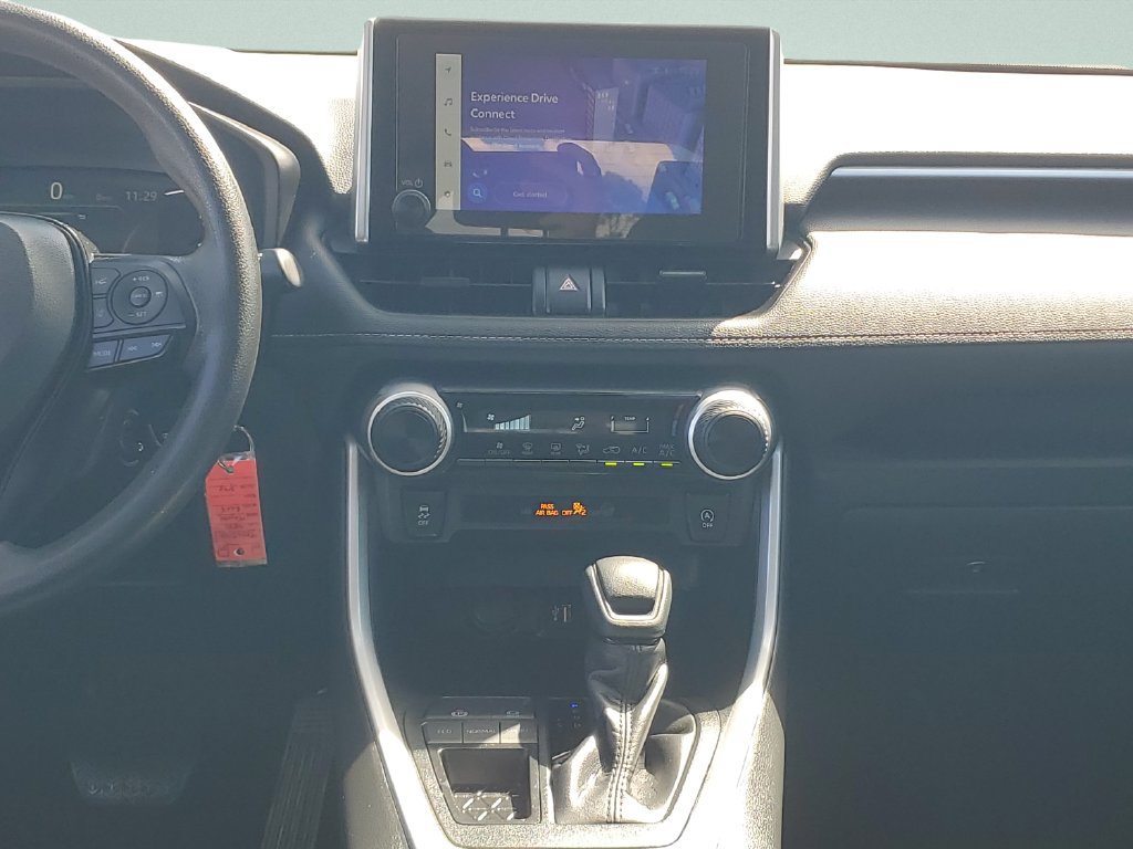 Certified 2025 Toyota RAV4 LE FWD image 15