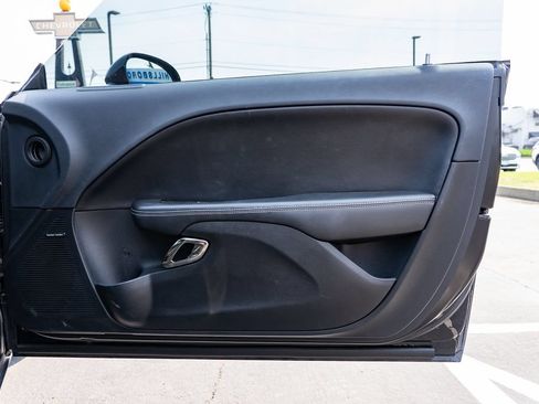 Used 2015 Dodge Challenger SRT Hellcat RWD image 25