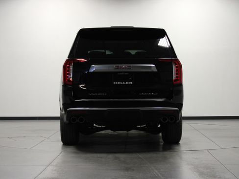 Used 2023 GMC Yukon XL Denali image 5