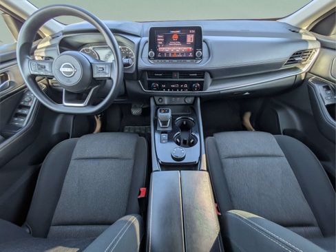 Used 2024 Nissan Rogue SV AWD/4WD image 14