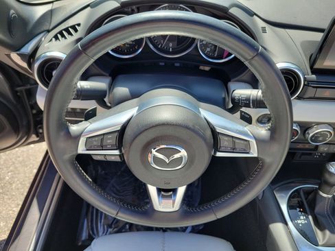 Used 2021 MAZDA MX-5 Miata RF Grand Touring image 19