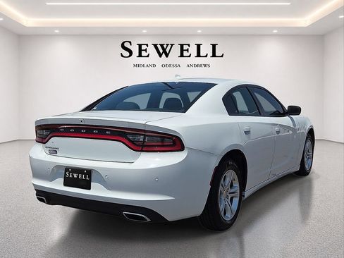 Used 2023 Dodge Charger SXT RWD image 4