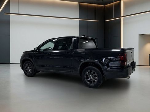 Used 2021 Honda Ridgeline Sport image 3