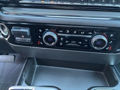 Used 2023 Chevrolet Silverado 1500 ZR2 w/ Technology Package image 13