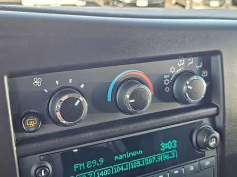 Used 2023 Chevrolet Express 3500 LS RWD image 18