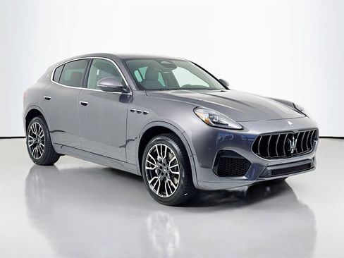 New 2025 Maserati Grecale GT image 1