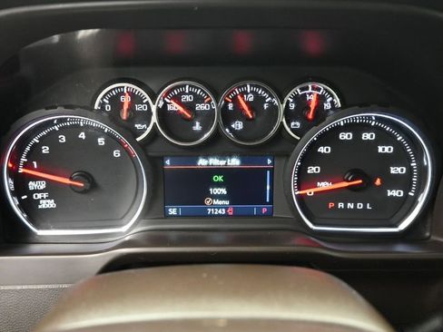 Used 2021 Chevrolet Silverado 1500 LT image 32