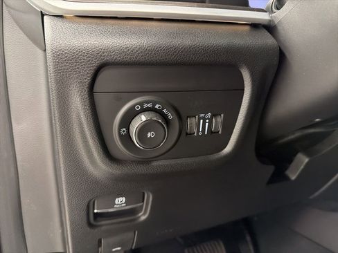 New 2026 Jeep Grand Cherokee Limited RWD image 18
