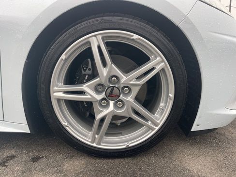 Used 2021 Chevrolet Corvette Stingray Preferred Cpe w/ Chrome Exterior Badge Package RWD image 31