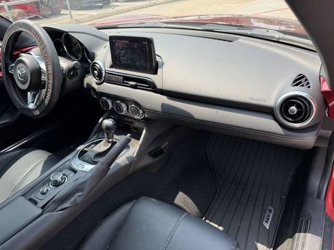 Used 2022 MAZDA MX-5 Miata RF Grand Touring w/ Weather Package RWD image 25
