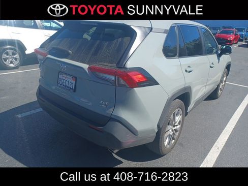 Used 2023 Toyota RAV4 XLE Premium image 2