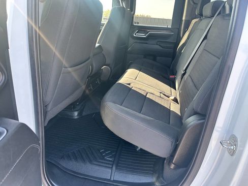 Used 2024 Chevrolet Silverado 2500 LT image 31