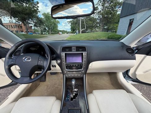 Used 2010 Lexus IS 250C RWD image 27
