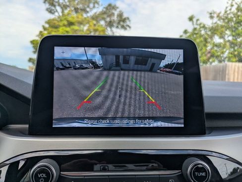 Used 2020 Ford Escape SE FWD image 20
