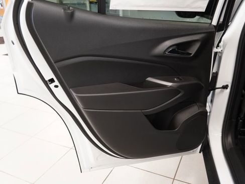 New 2026 Chevrolet Trax RS w/ Sunroof Package FWD image 24