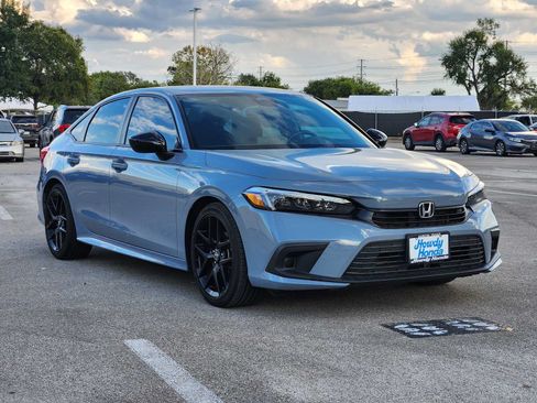 Used 2024 Honda Civic Sport image 3