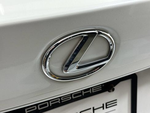 Used 2019 Lexus IS 300 AWD image 34