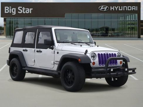 Used 2010 Jeep Wrangler Unlimited Sport w/ Black Appearance Group RWD image 6