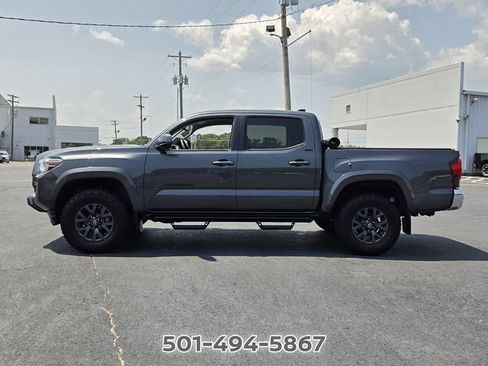Used 2023 Toyota Tacoma SR5 RWD image 2