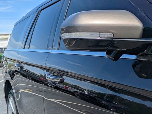 Used 2023 Ford Expedition Max King Ranch RWD image 12