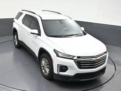Used 2023 Chevrolet Traverse LT FWD image 21