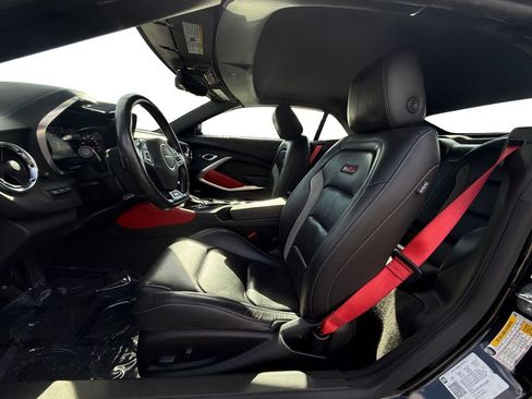 Used 2023 Chevrolet Camaro SS RWD image 9