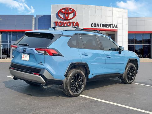 Certified 2024 Toyota RAV4 SE AWD/4WD image 5
