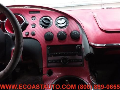Used 2006 Pontiac Solstice Convertible w/ Premium Package image 10