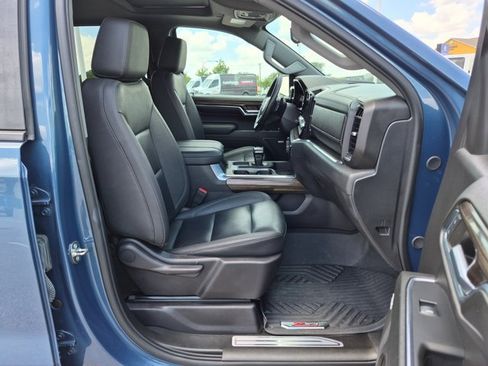 Used 2024 Chevrolet Silverado 1500 LT Trail Boss w/ Convenience Package II AWD/4WD image 21