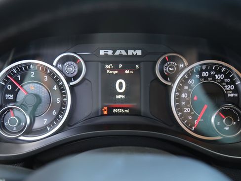 Used 2019 RAM 1500 Big Horn image 24