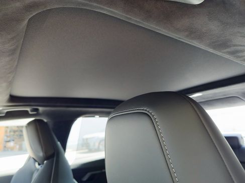 New 2026 BMW M5 w/ Executive Package image 16