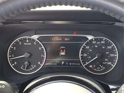 Used 2023 Nissan Pathfinder SV w/ SV Premium Package AWD/4WD image 13