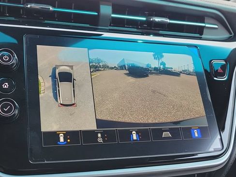 Used 2023 Chevrolet Bolt LT w/ Infotainment Package FWD image 36