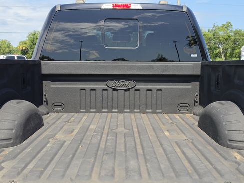 Used 2022 Ford F250 Lariat w/ Black Appearance Package AWD/4WD image 15